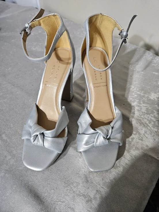 LC Lauren Conrad Sparkle High Heels Size 9 - Picture 3 of 7